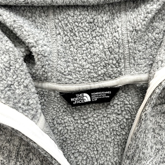 Women’s north face fleece jacket size small - Picture 3 of 3